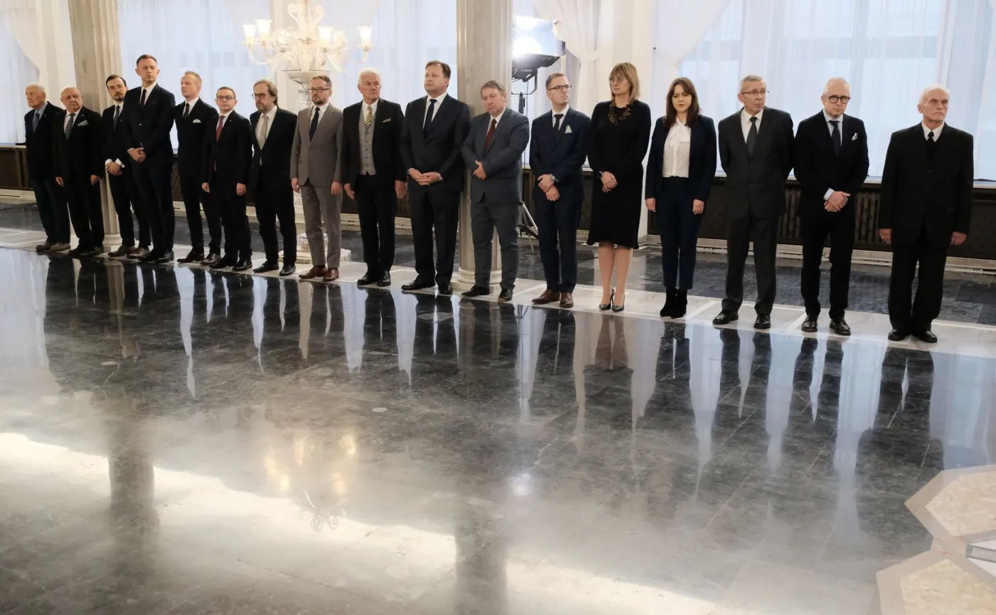 Sędziowie Trybunału Stanu chcą zmian w regulaminie. Postulują m.in. o jawność posiedzeń