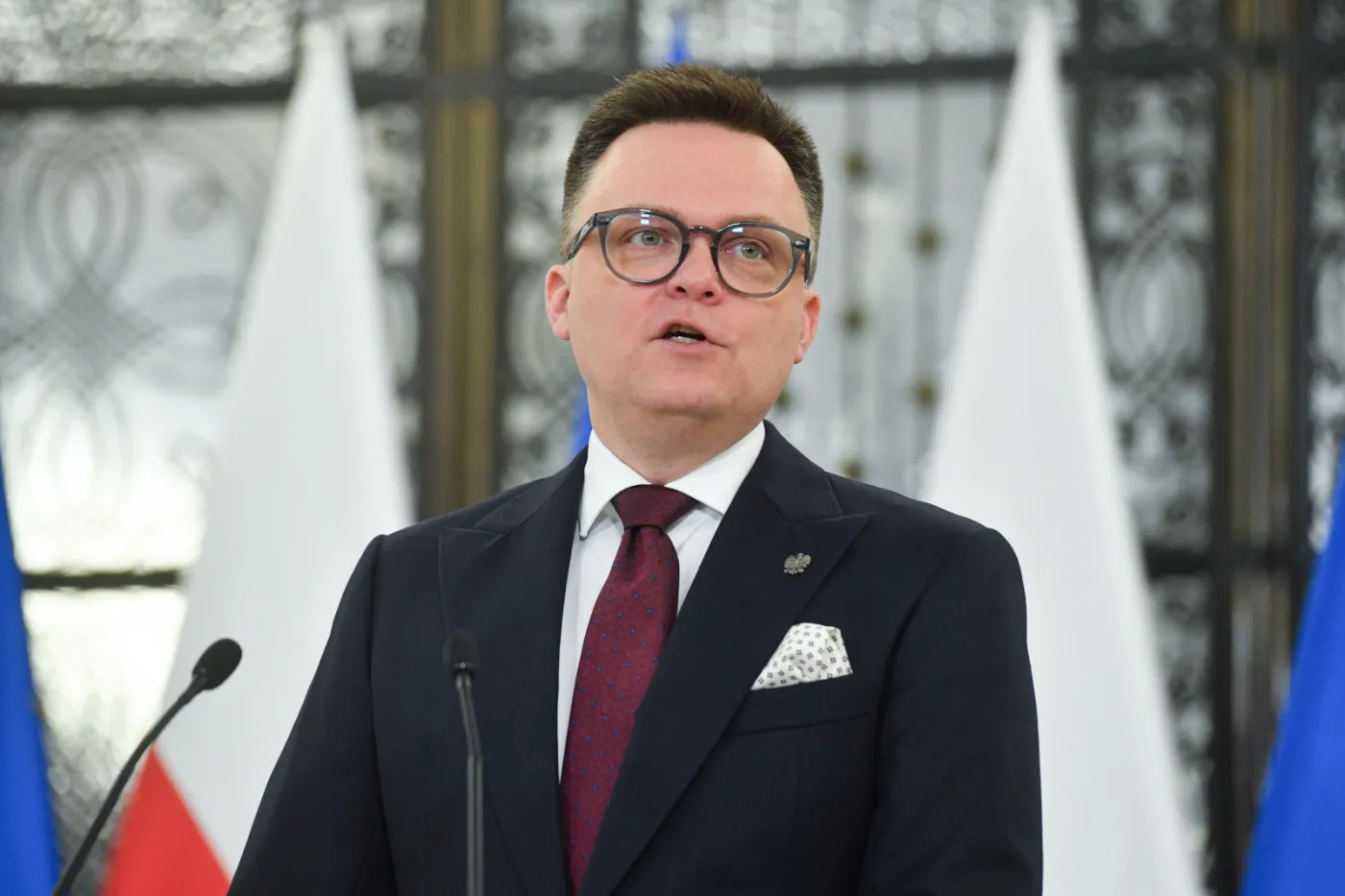 Rolnicy zostawili niespodziankę przed domem Hołowni. Marszałek skomentuje?