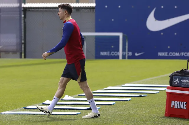 Robert Lewandowski stoczył pojedynek na gołe pięści [WIDEO]