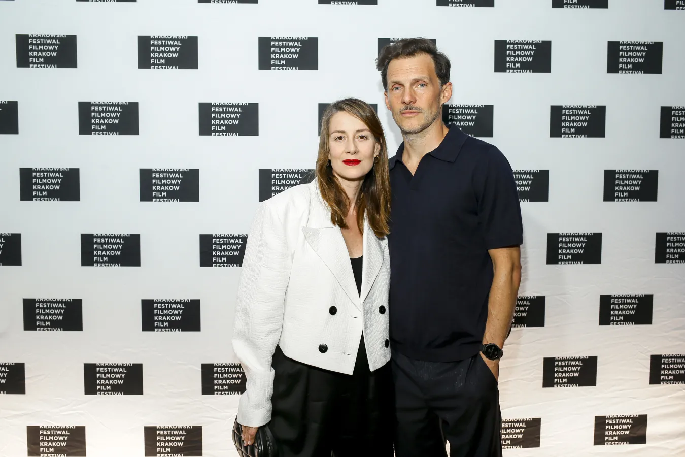 Nie tylko Maja Ostaszewska. "Rzymskie małżeństwo" - alternatywa dla tradycyjnego ślubu?