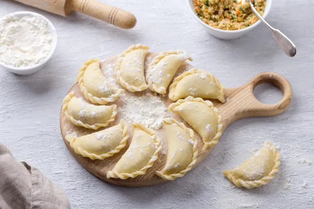 To ciasto na pierogi zawsze wychodzi. Wystarczą tylko trzy składniki