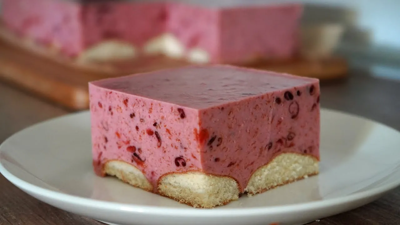 Pyszne ciasto śliwkowe bez pieczenia. Oryginalny i błyskawiczny przepis