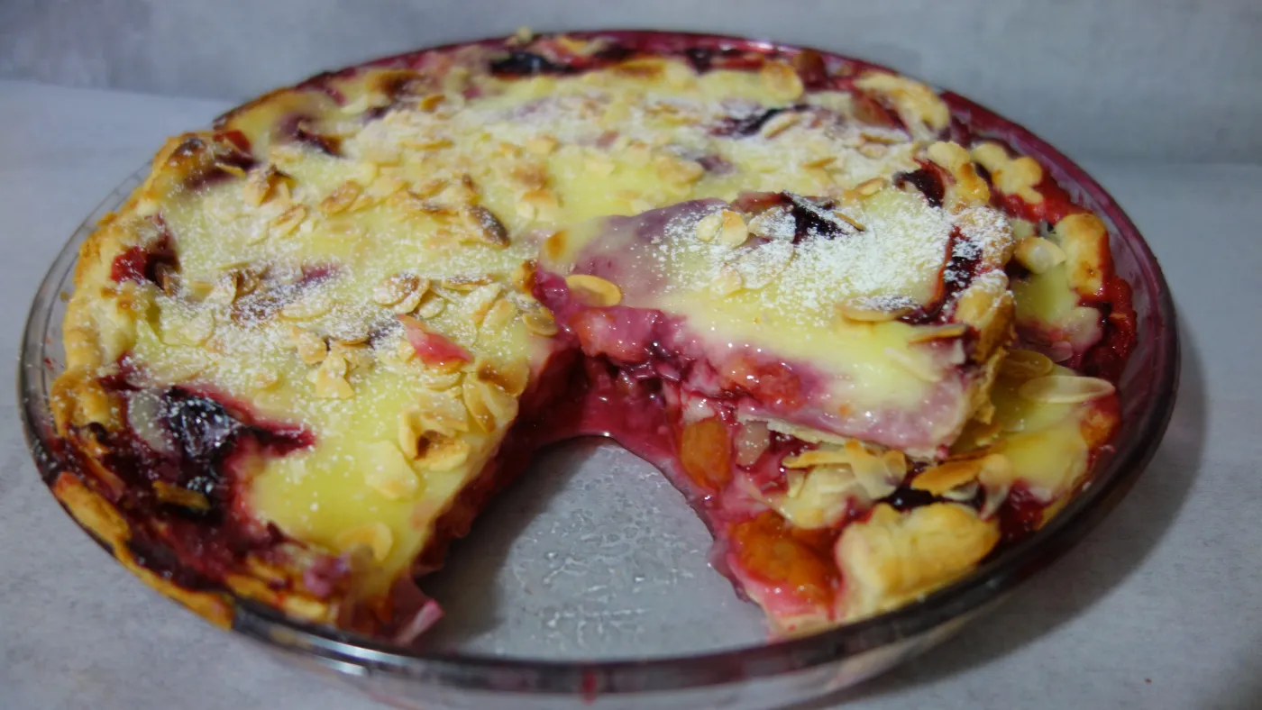 Ciasto francuskie ze śliwkami. Oryginalny przepis Heni Foks