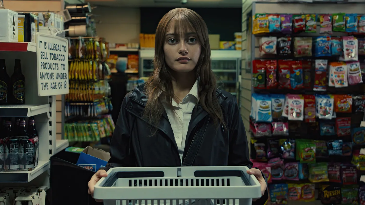 Ella Purnell w serialu "Sweetpea"
