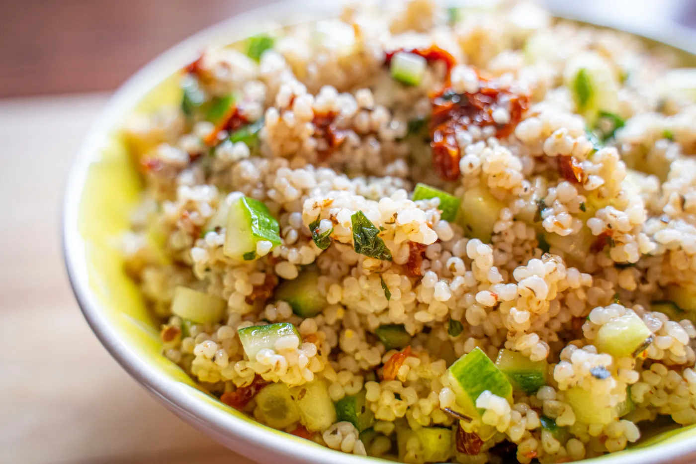 Sałatka Kaliny Jędrusik to hit. Prosta, pyszna i zdrowa. Mamy przepis, zróbcie na karnawał
