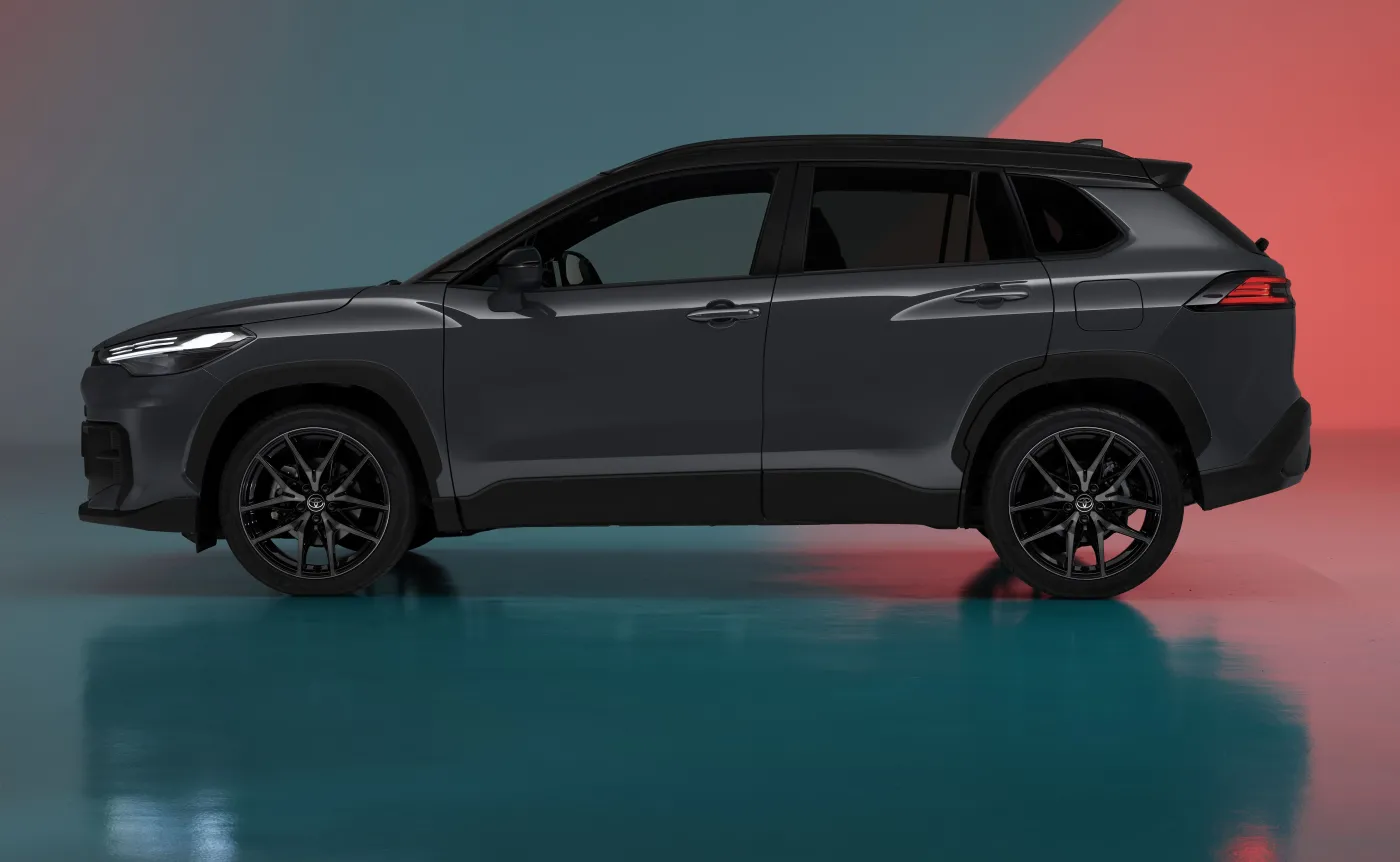 nowa-toyota-corolla-cross-2025-38479530.jpg