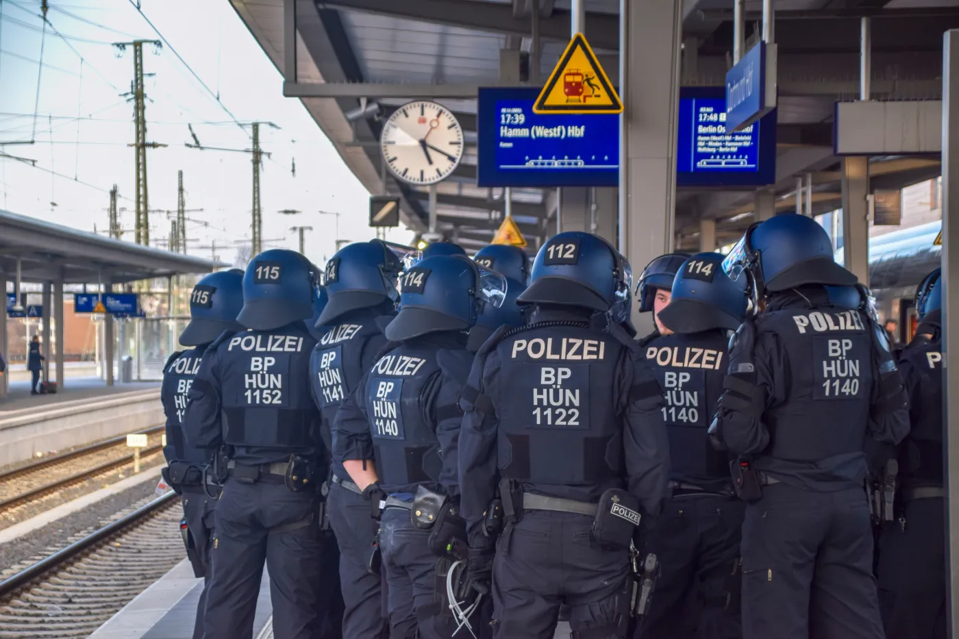 Atak nożownika na dworcu w Hamburgu. Są ciężko ranni, motyw nieznany