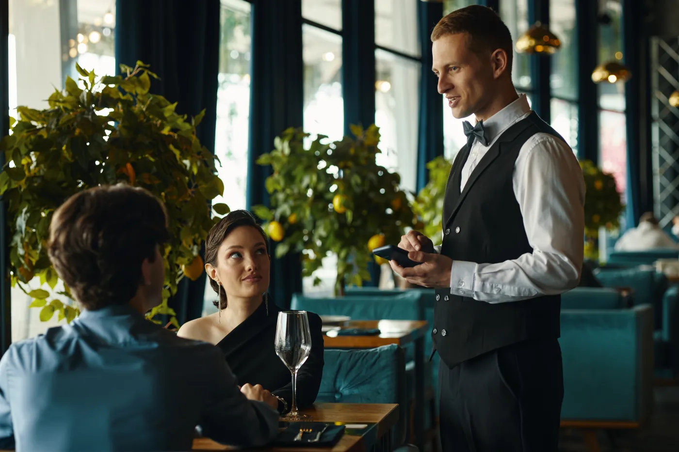 Polacy nie zostawili napiwku w restauracji. Zaskakująca reakcja kelnerów