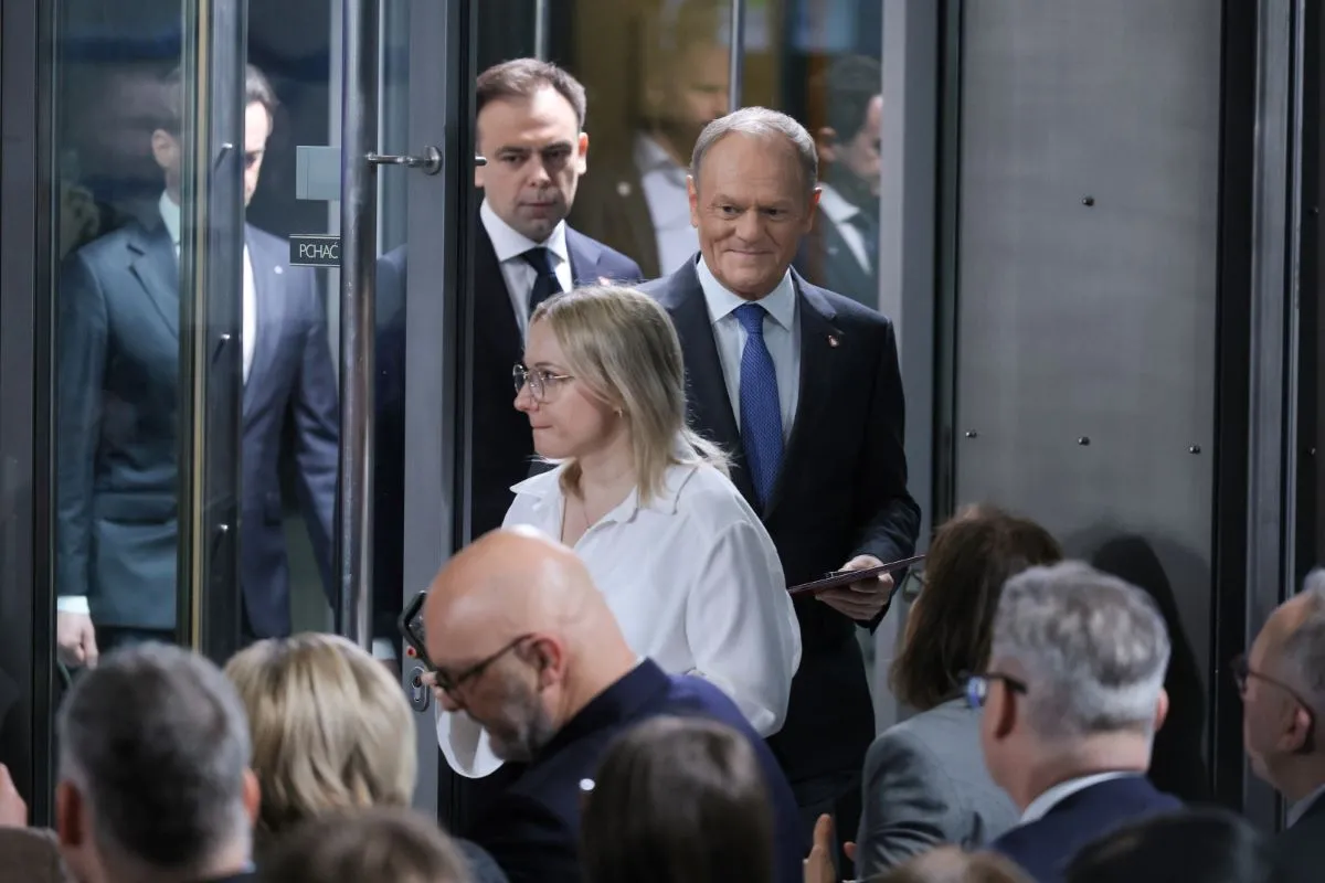 Premier Donald Tusk i minister gospodarki i finansów Andrzej Domański