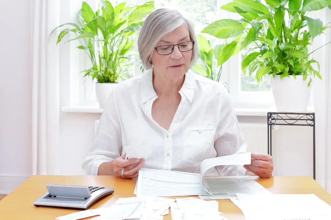 Dodatek do emerytury po 65. Nawet 1 tys. zł więcej. Komu przysługuje?