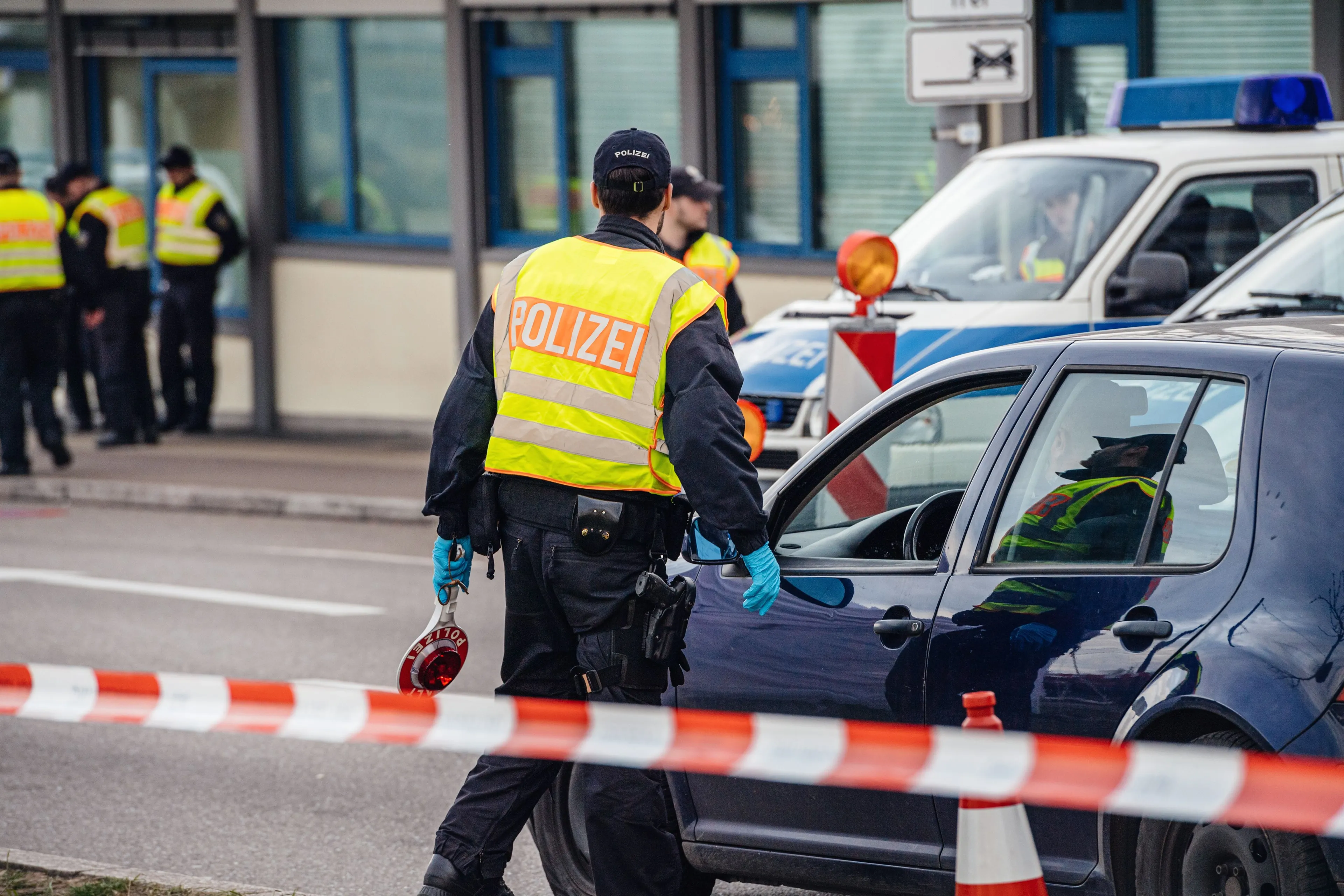 Niemcy: Zaskakujący wyrok ws. kontroli granicznych. "To powinno dać politykom do myślenia"