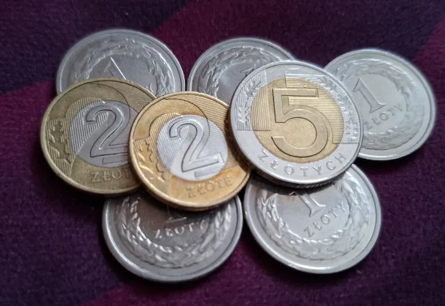 Tymi banknotami i monetami już nie zapłacisz. NBP jasno wskazuje, co robić
