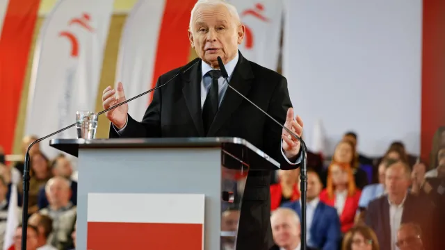 Kaczyński rozgniewany zatrzymaniem Bąkiewicza. "Niemiecki nóż w plecy"