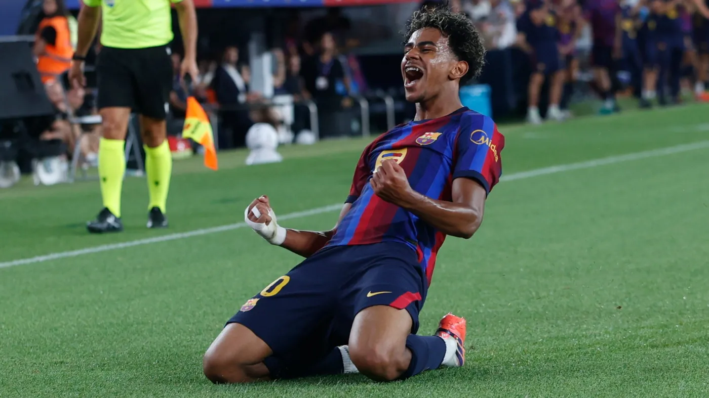 W Barcelonie nikt nie tęskni za Lewandowskim. Siedem goli na Camp Nou