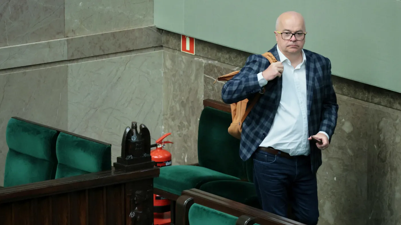Syn znanego posła dostał pracę w telewizji. "Nikt mi nic nie załatwiał"