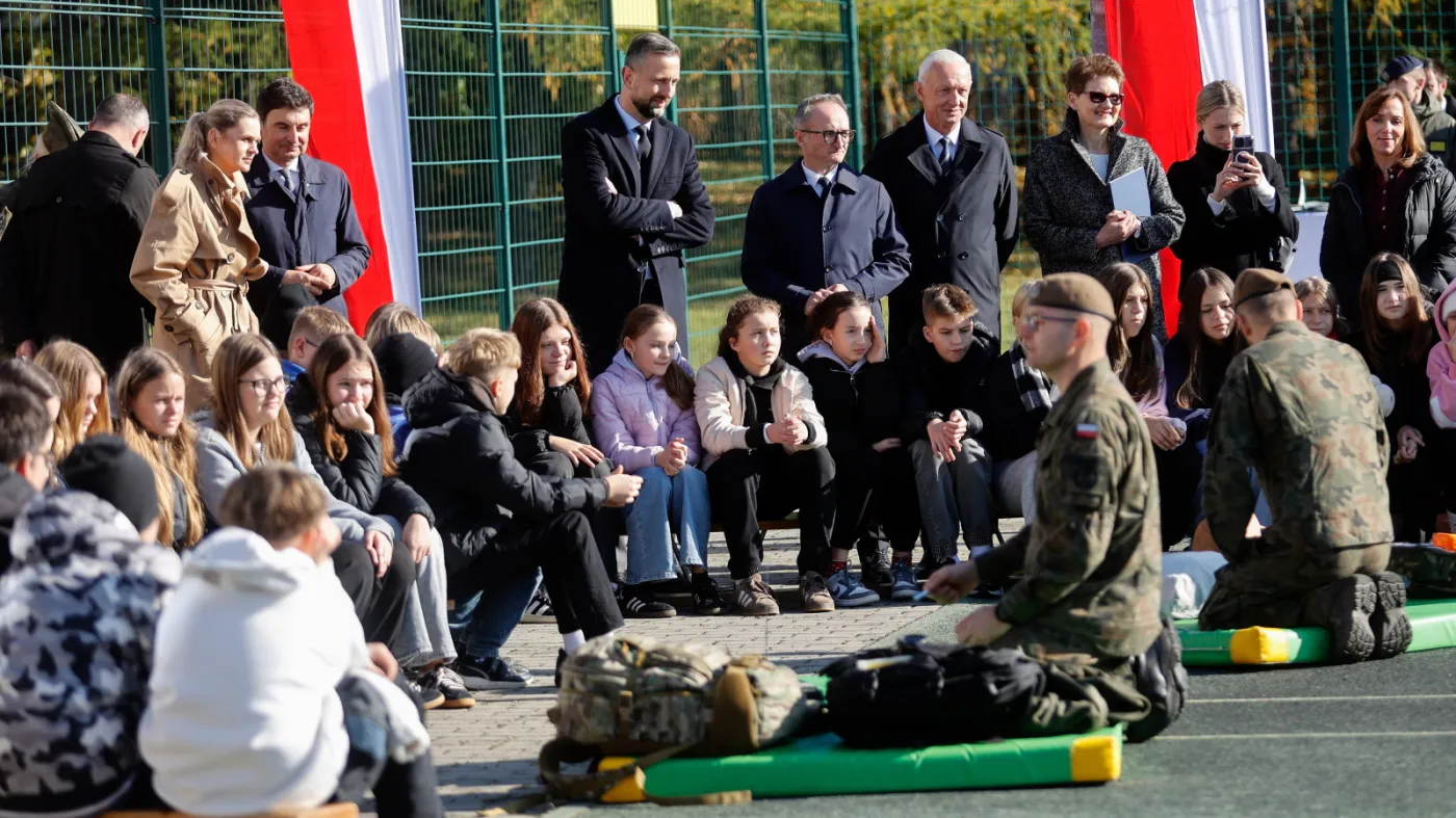 Żołnierze przeszkolą uczniów z 1500 szkół. Ruszyła VI edycja programu