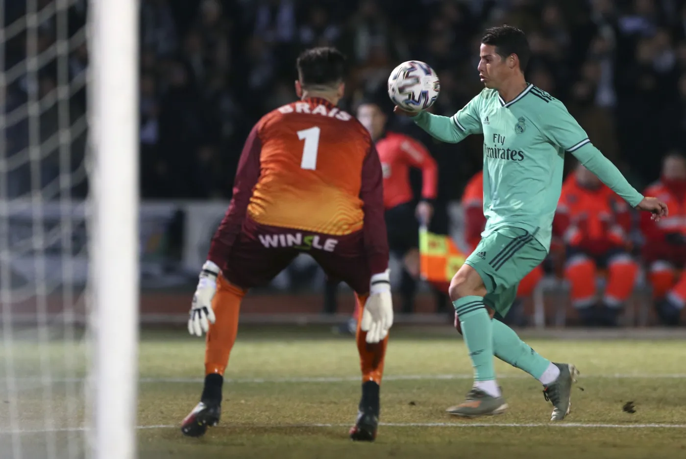 Puchar Hiszpanii: Barcelona i Real męczyły się z trzecioligowcami [WIDEO]