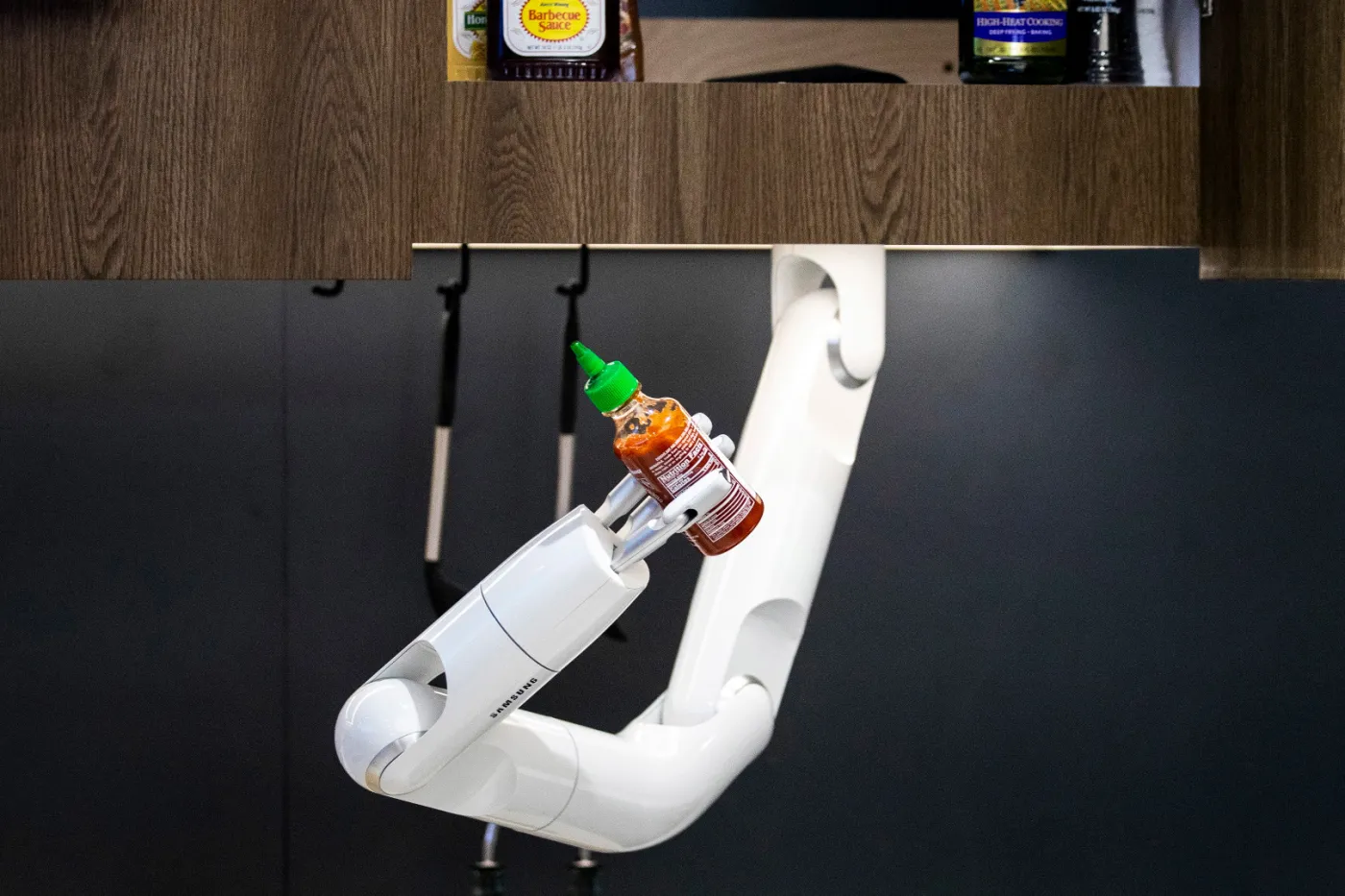 robot-ktory-kuchni-sie-nie-boi-12565608.jpg