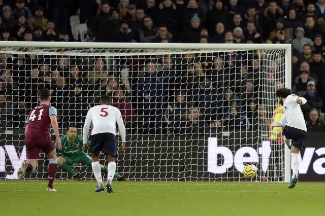 Liga angielska: Fabiański wrócił do bramki West Ham, ale Liverpoolu nie zatrzymał [WIDEO]