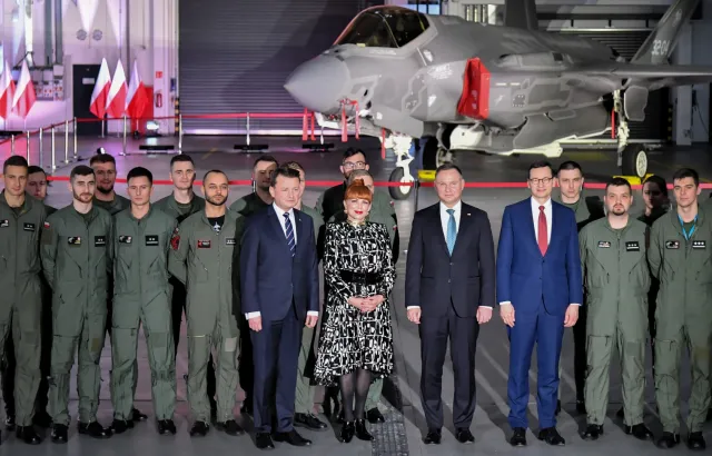 Macierewicz: Zerwanie umowy na F-35 przez następny rząd jest nierealne