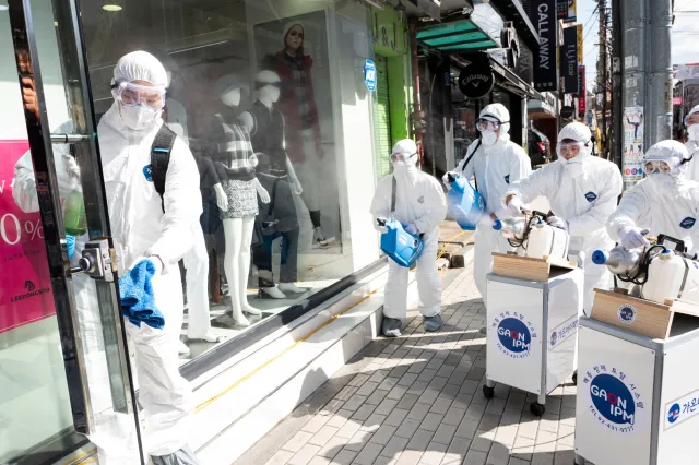 Zajmował się walką z koronawirusem. Zmarł... z przepracowania