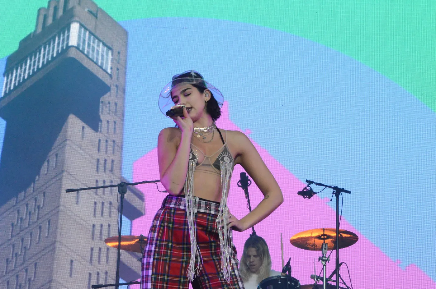 11005293-dua-lipa-podczas-orange-warsaw.jpg