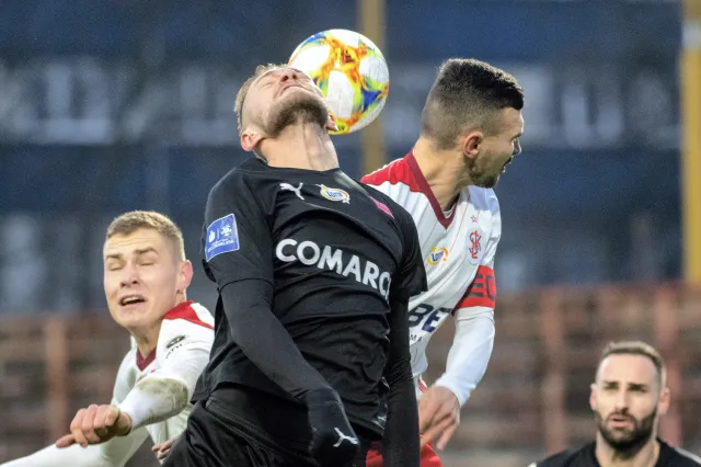 Ekstraklasa: ŁKS przełamał się na "Pasach". Cracovia zmarnowała szansę na fotel lidera