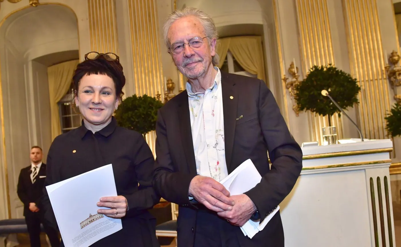 Szwedzka prasa: Tokarczuk udało się wyjaśnić, dlaczego literatura jest ważna w czasach cyfrowej kakofonii