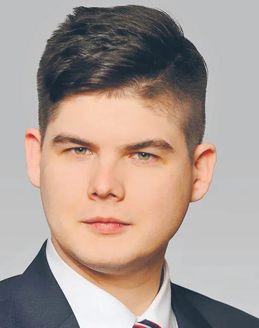 prawnik w kancelarii Raczkowski Paruch w biurze w Katowicach