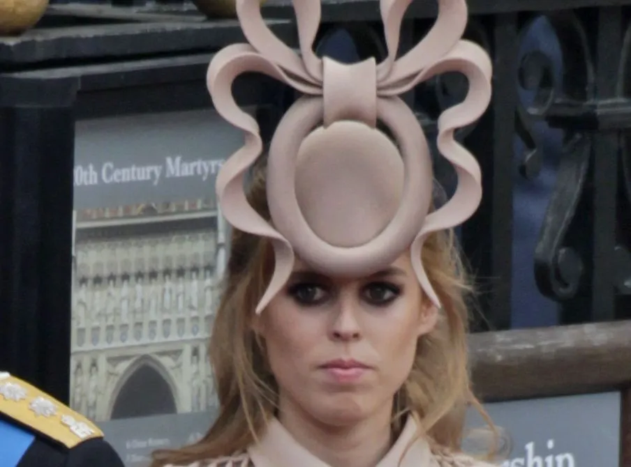 Słynny kapelusz księżniczki sprzedany! Za ile?