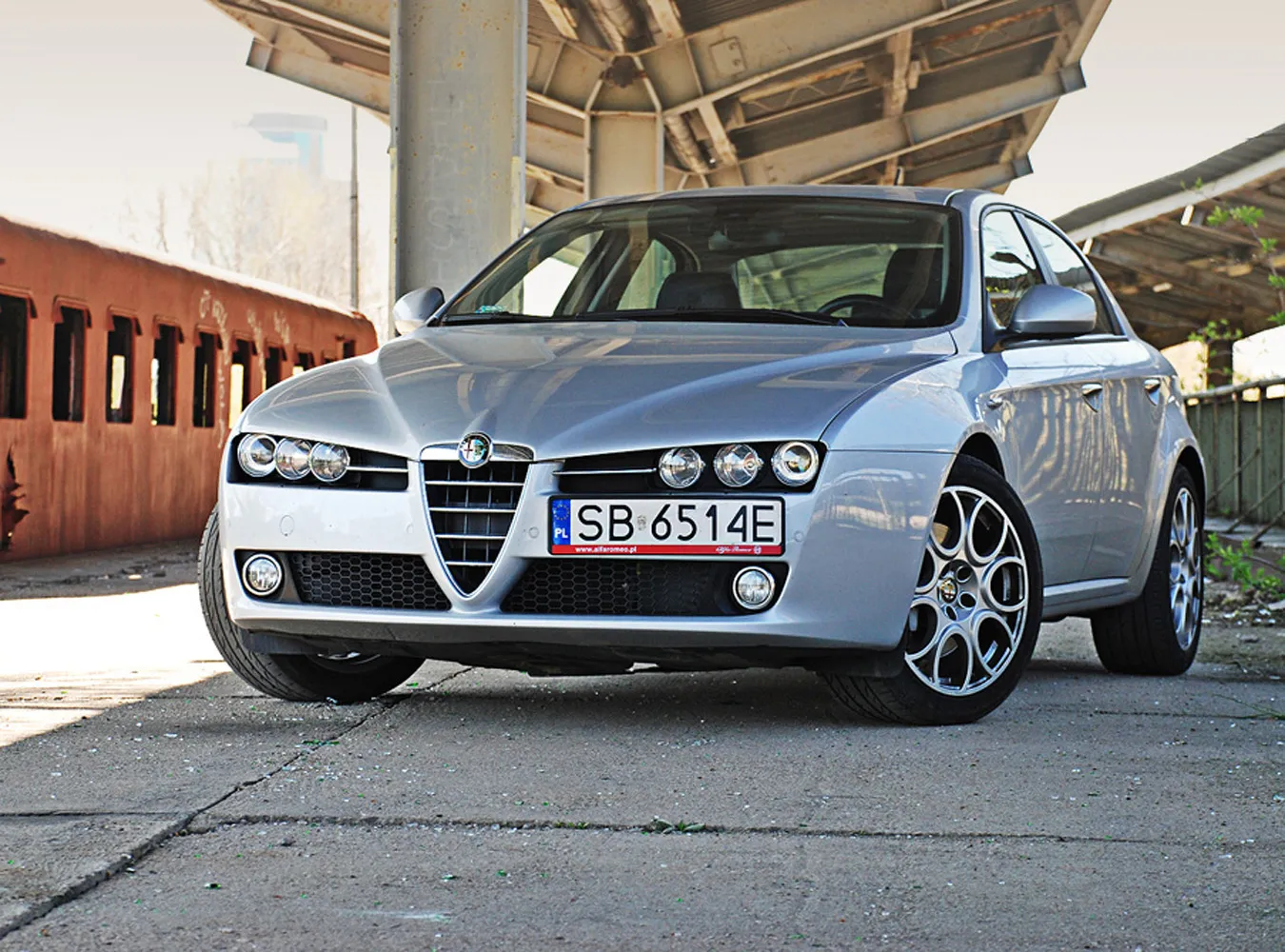 2029359-alfa-romeo-159-tbi-policja-test-2.jpg