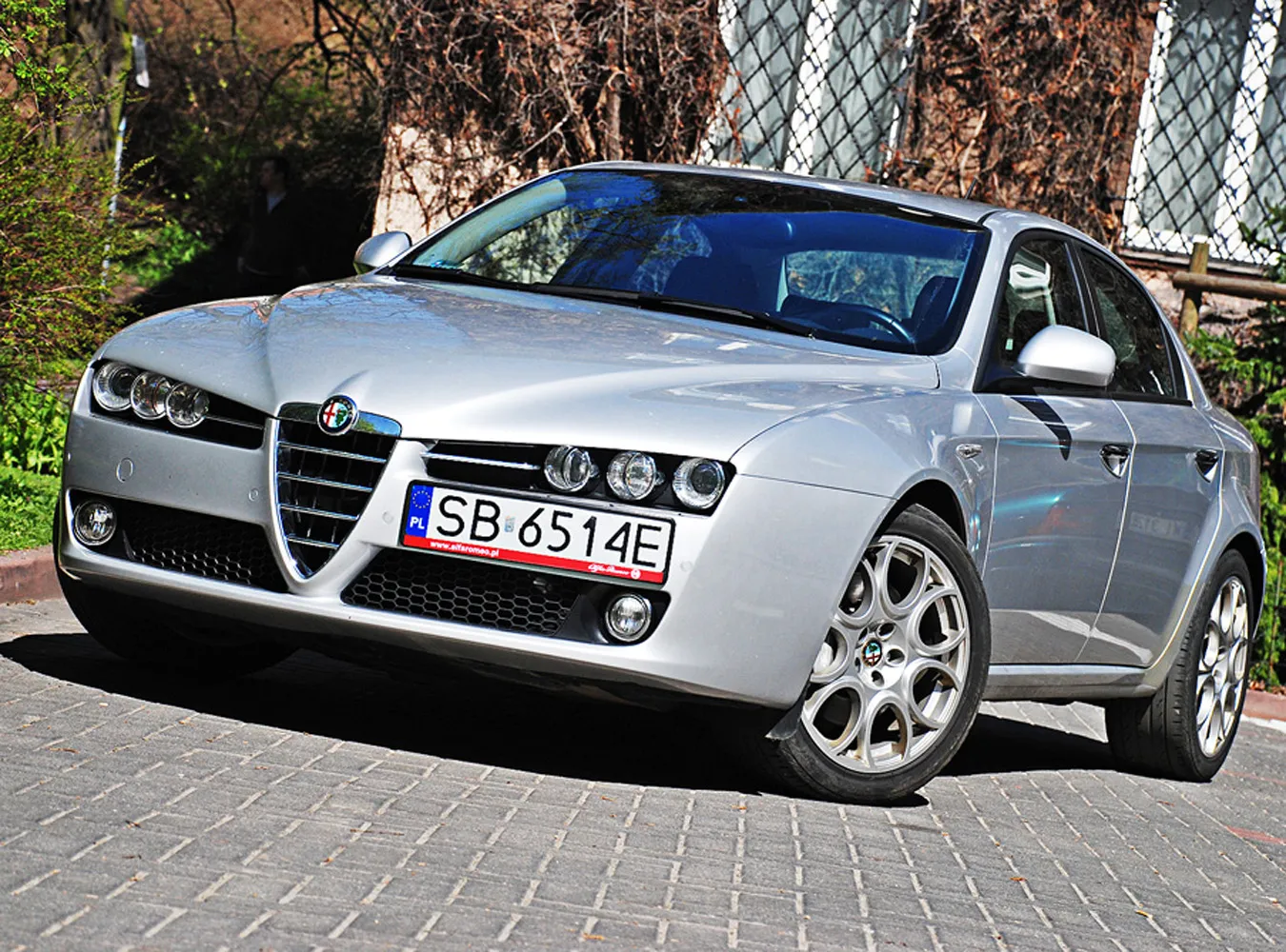 2048989-alfa-romeo-159-tbi-policja-test-27.jpg