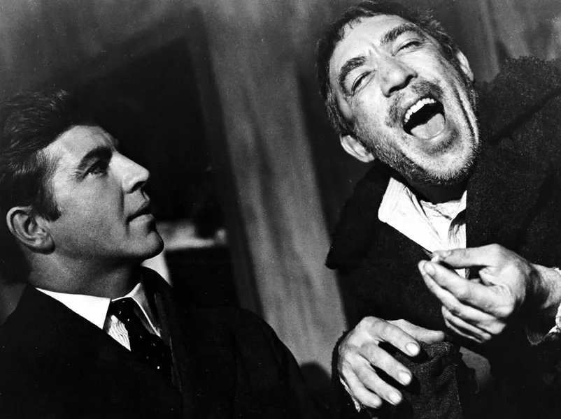 Anthony Quinn i Alan Bates w filmie "Grek Zorba"