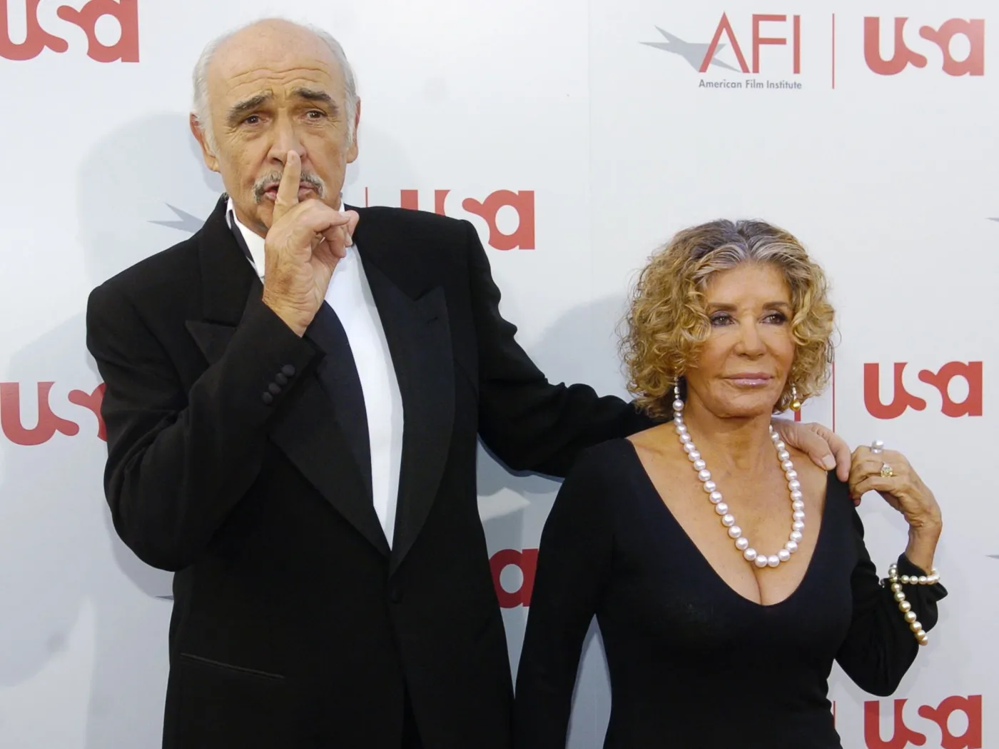 2201310-sean-connery-i-micheline-roquebrune.jpg