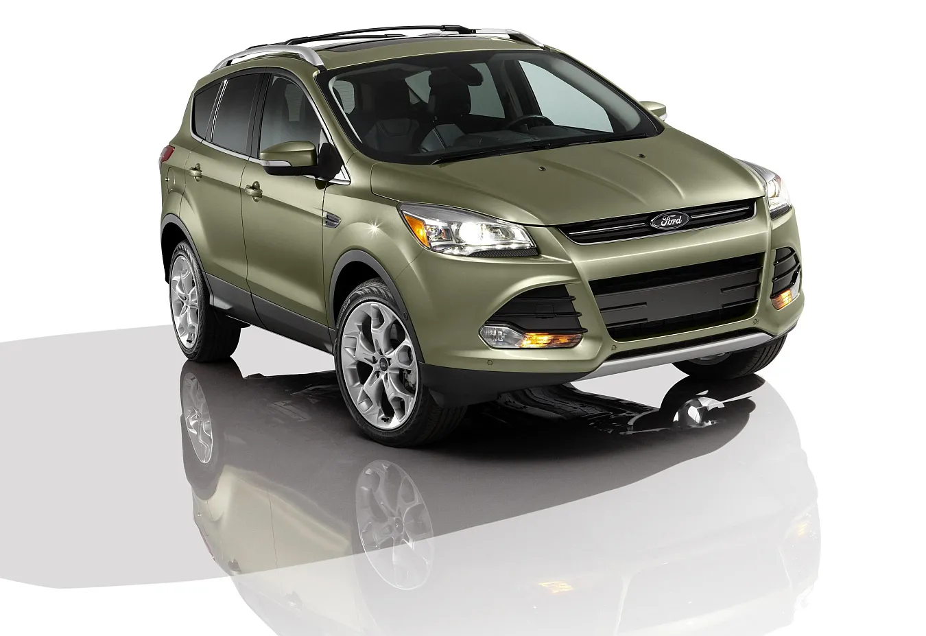 2756052-ford-escape-nowy-ford-kuga-2012-13.jpg
