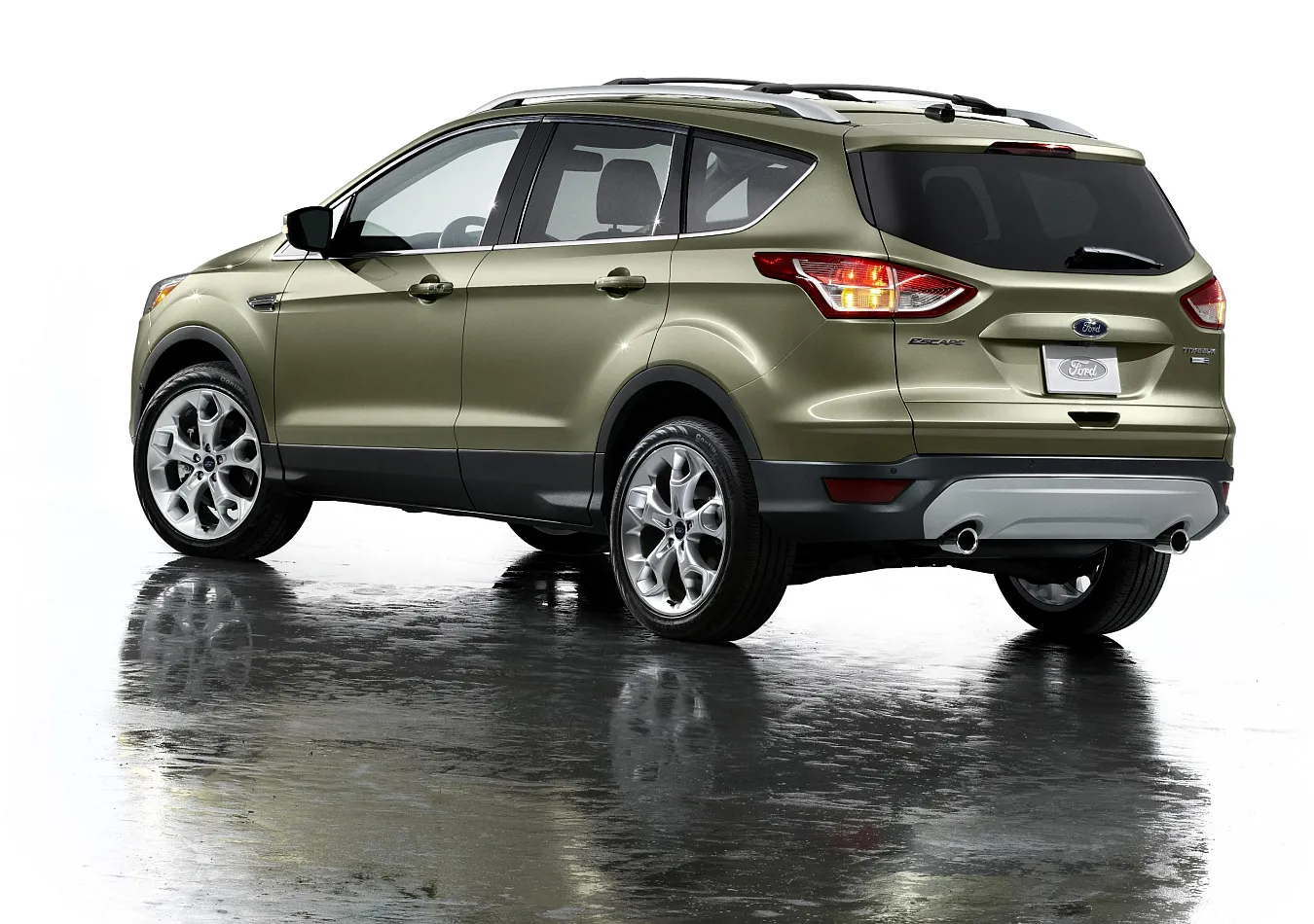 2756132-ford-escape-nowy-ford-kuga-2012-17.jpg