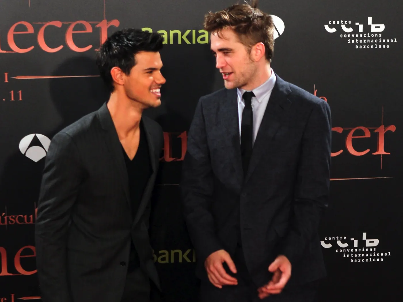 2765287-taylor-lautner-i-robert-pattinson.jpg