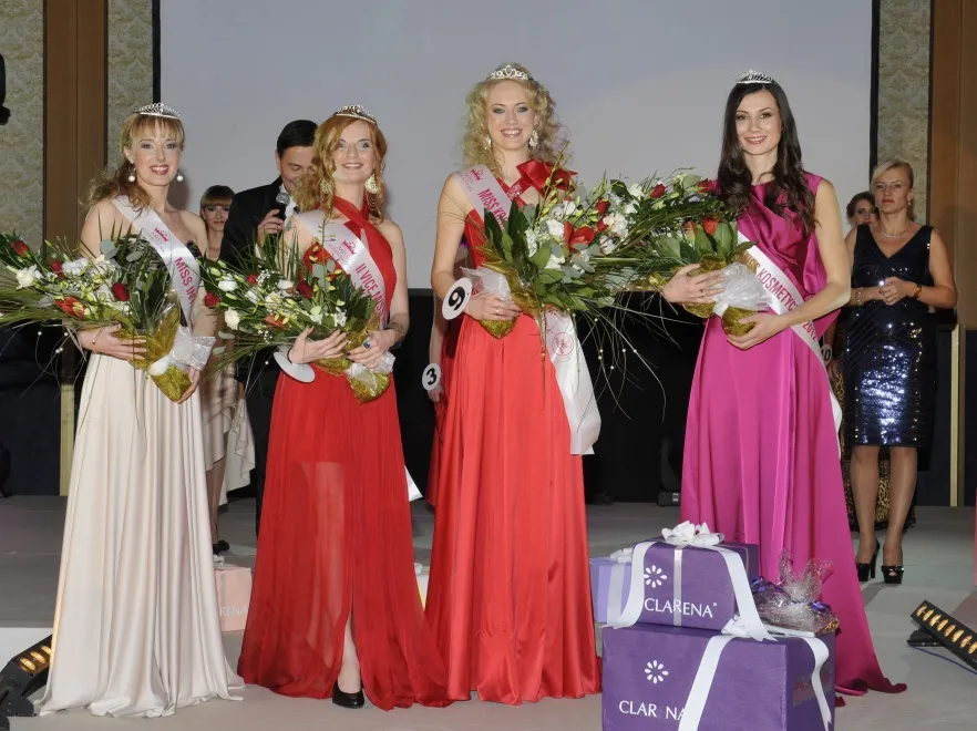 Laureatki wyborów Miss Kosmetyczek 2012.