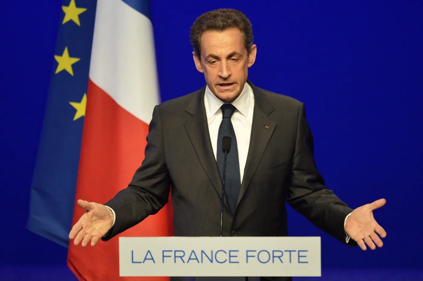 3454699-nicolas-sarkozy-przemawia-do-swoich.jpg
