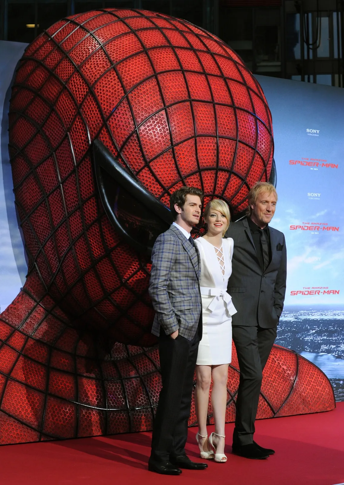 3674668-emma-stone-andrew-garfield-i-rhys.jpg