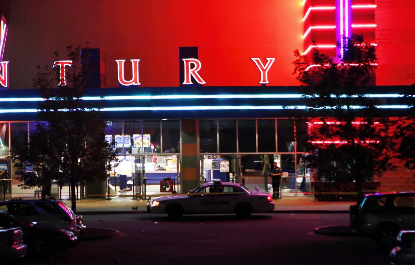 Masakra w kinie niedaleko Denver. Jest wielu zabitych