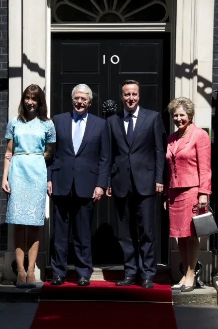 3812475-samanth-i-david-cameron-oraz-norma.jpg