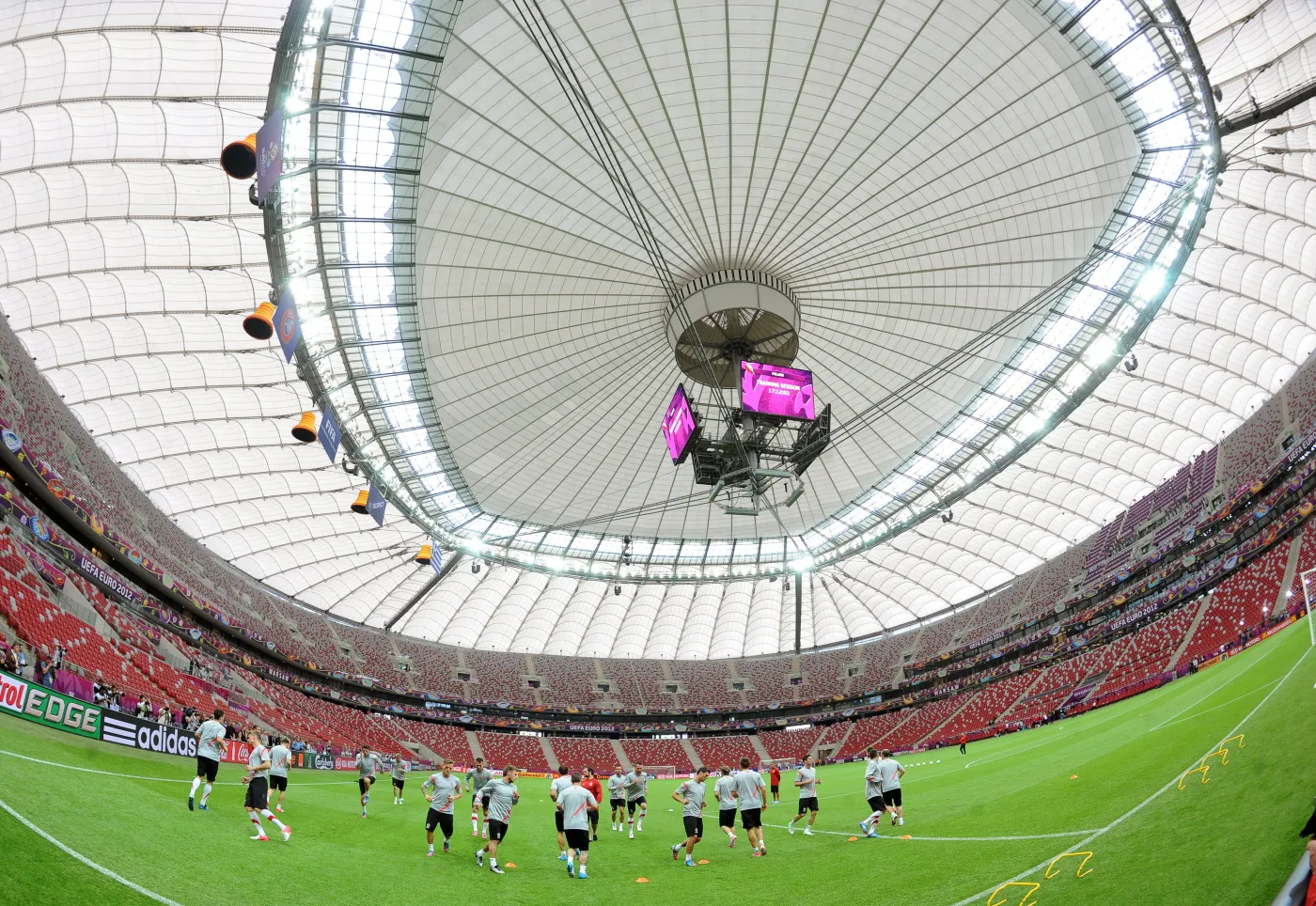 A jednak się udało! Polscy mistrzowie improwizacji zrobili Euro