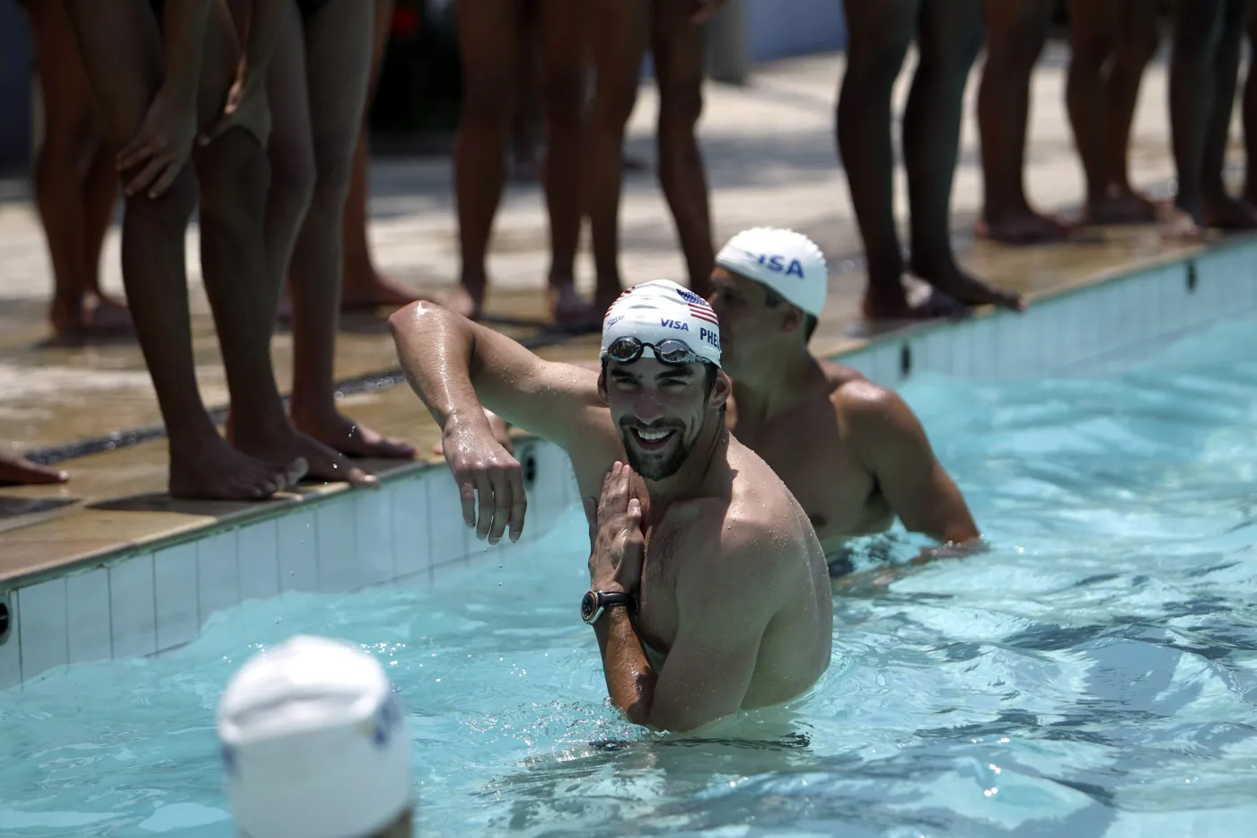 4218385-michael-phelps-uczy-plywac-dzieci.jpg
