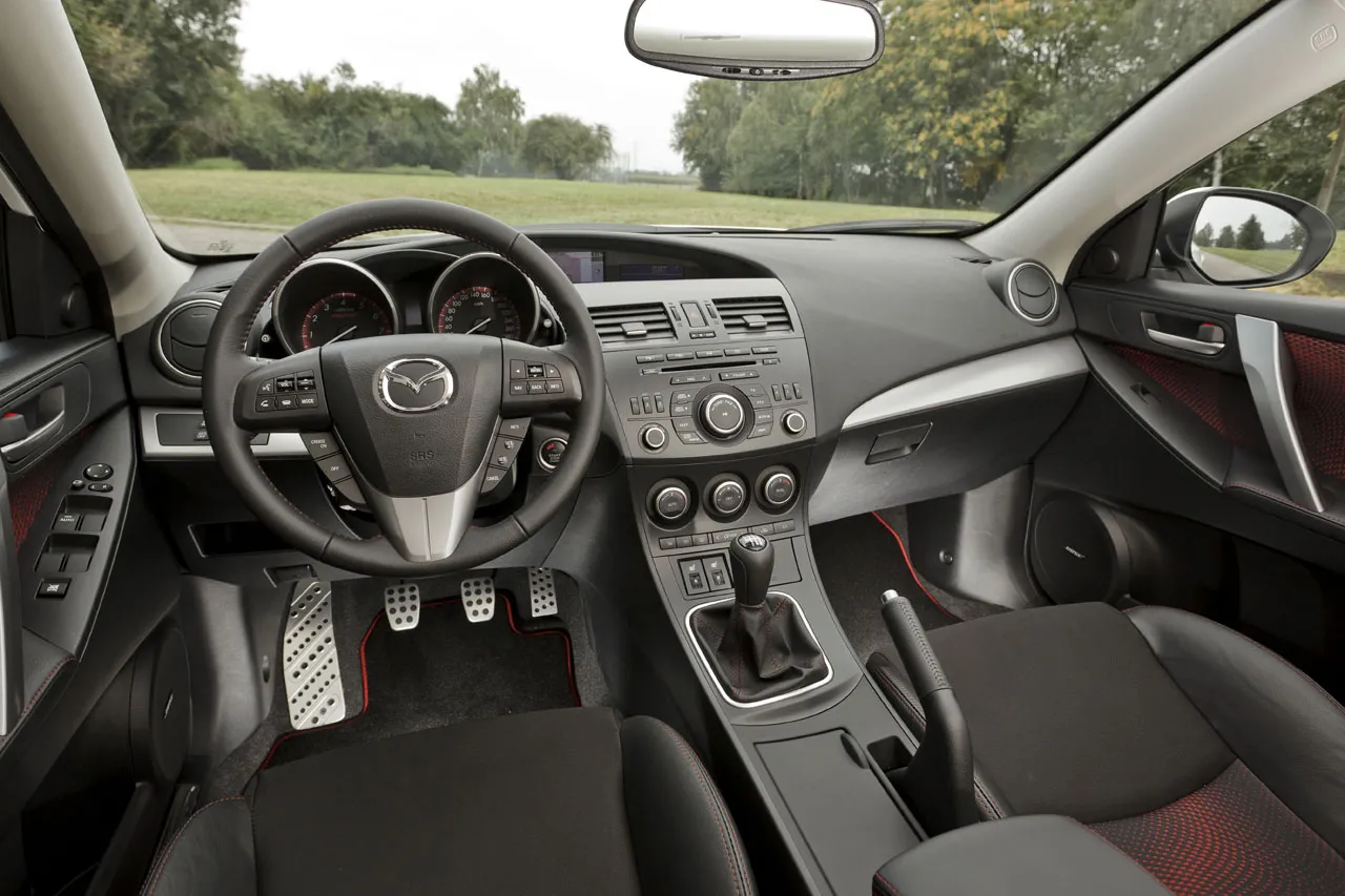 4367262-mazda3fl-mps-2011-interior-21-jpg72.jpg