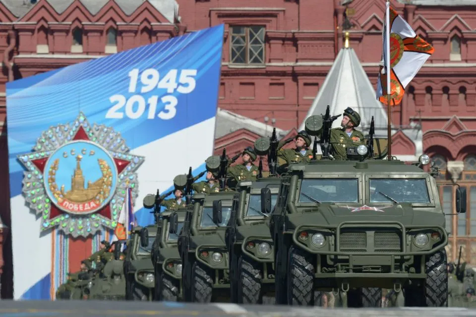 4940299-parada-w-moskwie-z-okazji-rocznicy.jpg