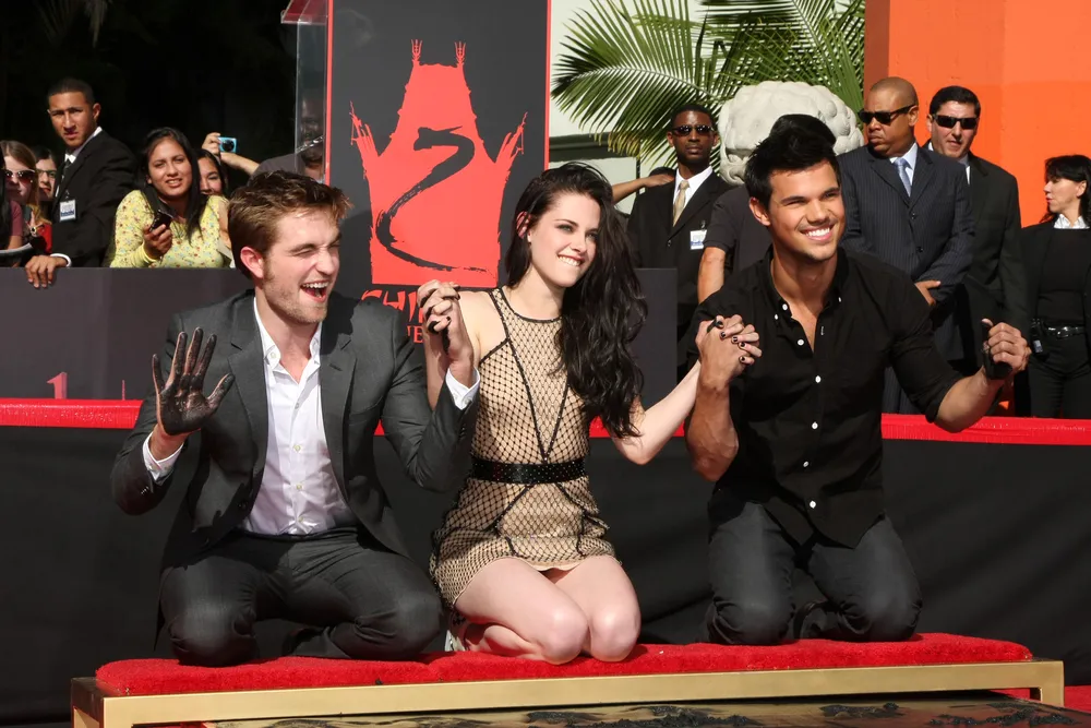 Gwiazdy "Sagi: Zmierzch" upamiętnione przed Chińskim Teatrem w Hollywood – 11 marca 2011