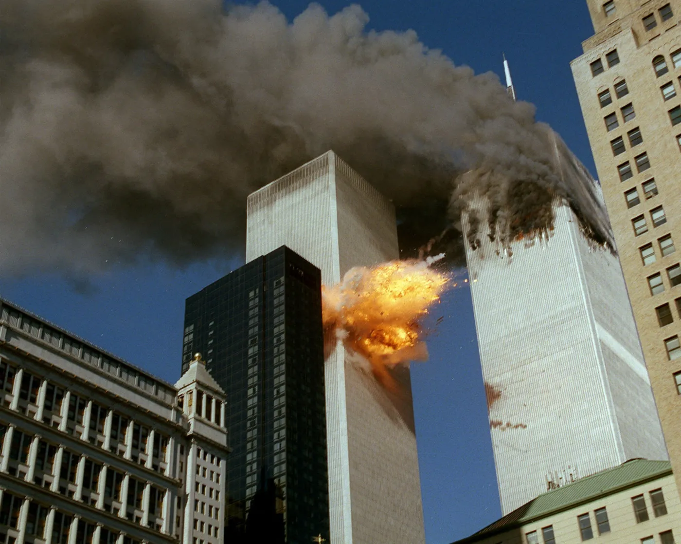 Świat wstrzymał oddech... ZDJĘCIA z zamachu 11 września