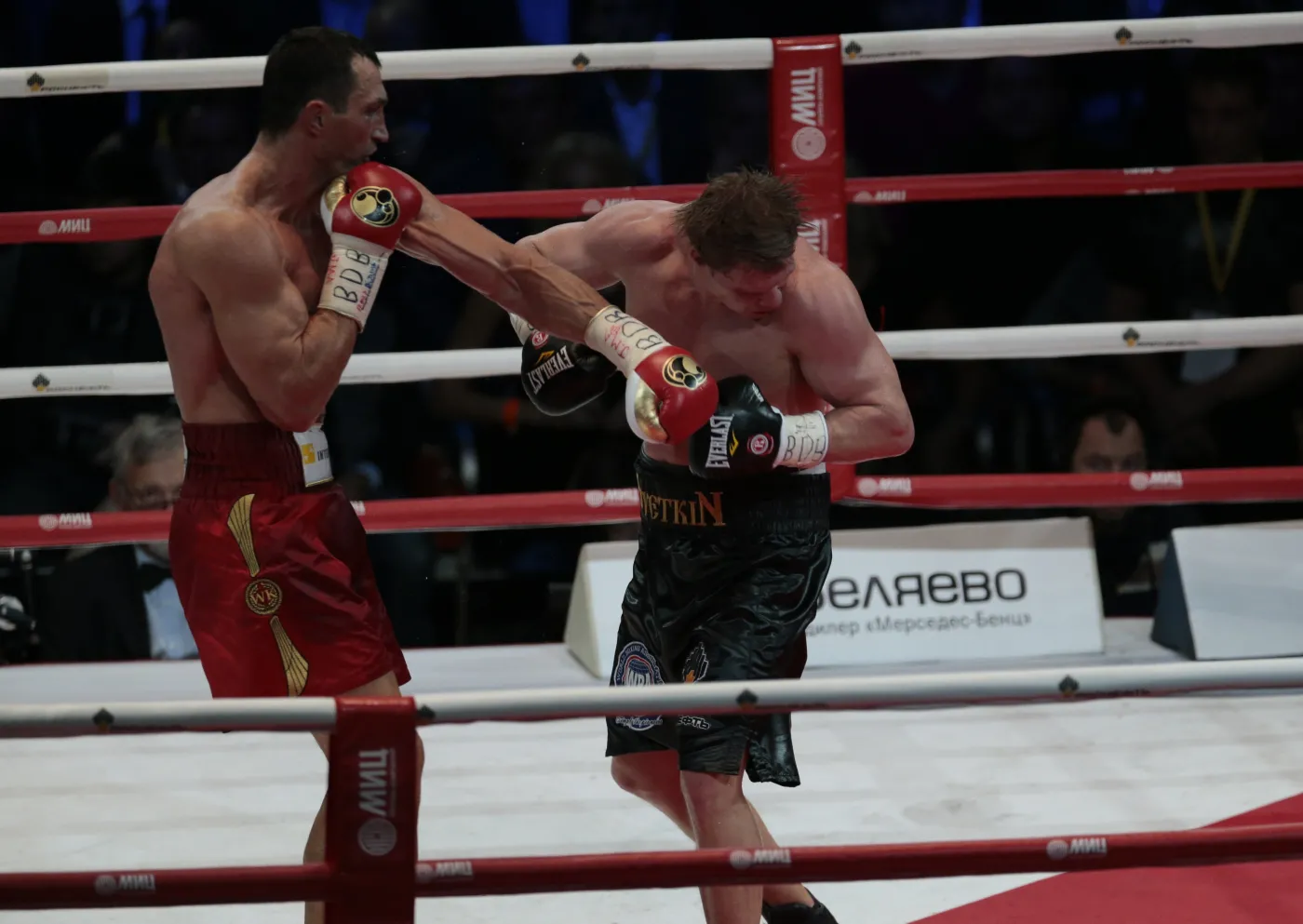 5485172-wladimir-kliczko-pokonal-aleksandra.jpg