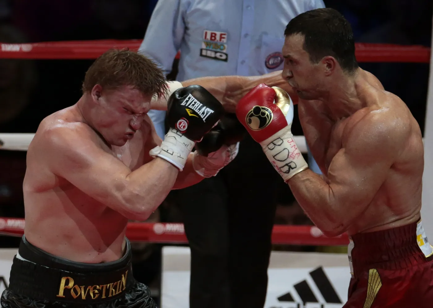 5485201-wladimir-kliczko-pokonal-aleksandra.jpg